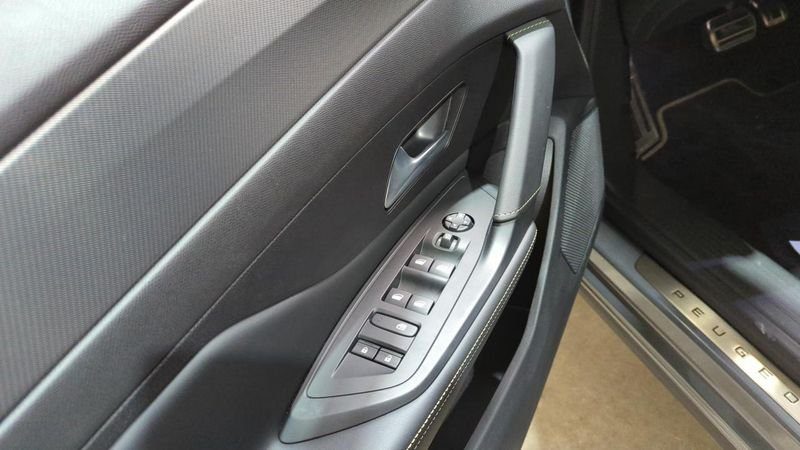 Peugeot 408 Puretech 130 ch s&s eat8 gt + camera 360 + alarme antivol