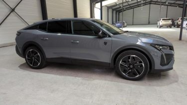 Peugeot 408 Puretech 130 ch s&s eat8 gt + camera 360 + alarme antivol