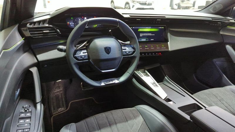 Peugeot 408 Puretech 130 ch s&s eat8 gt + camera 360 + alarme antivol