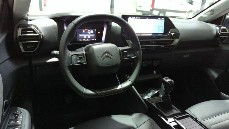 Citroën C4 Puretech 130 bvm6 plus + adml + sieges chauffants