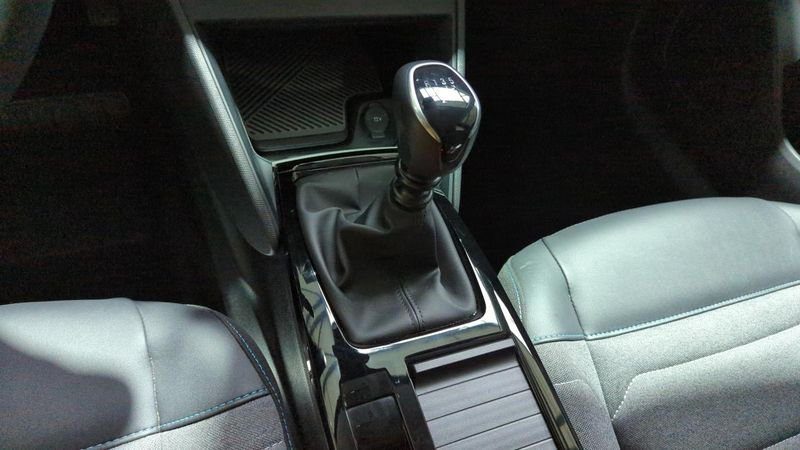 Citroën C4 Puretech 130 bvm6 plus + adml + sieges chauffants