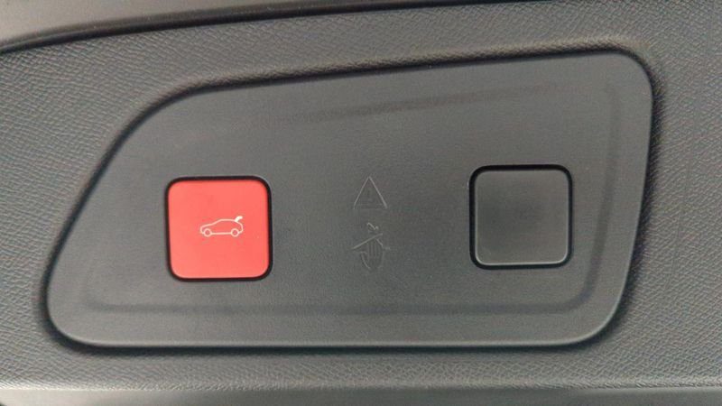 Citroën C5 Aircross Puretech 130 s&s eat8 shine + pack confort + hayon mains libres