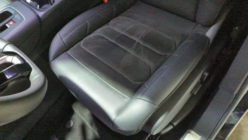 Citroën C5 Aircross Puretech 130 s&s eat8 shine + pack confort + hayon mains libres