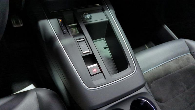 Citroën C5 Aircross Puretech 130 s&s eat8 shine + toit pano + pack park assist