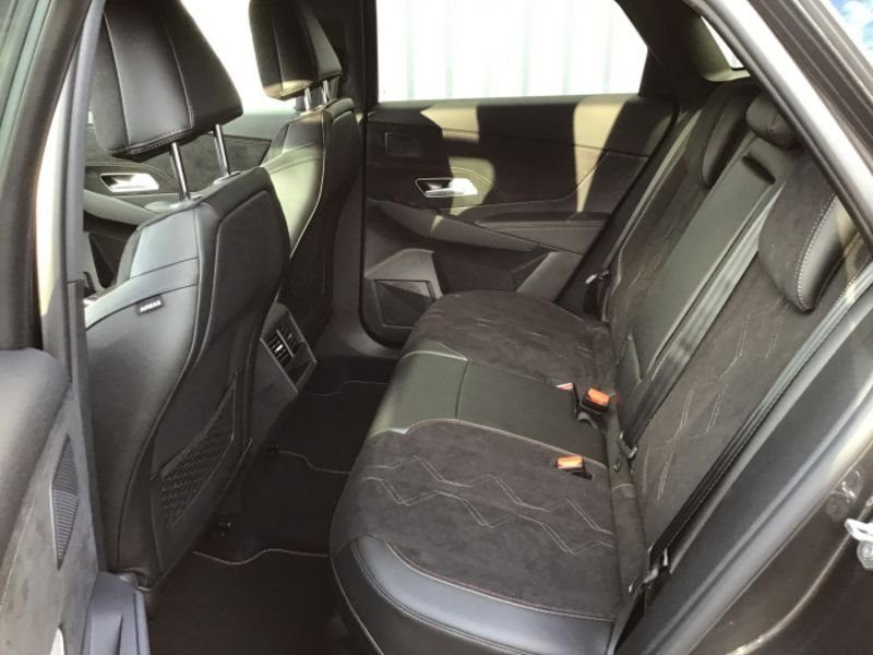 DS DS 7 BlueHDi 130 EAT8 Performance Line