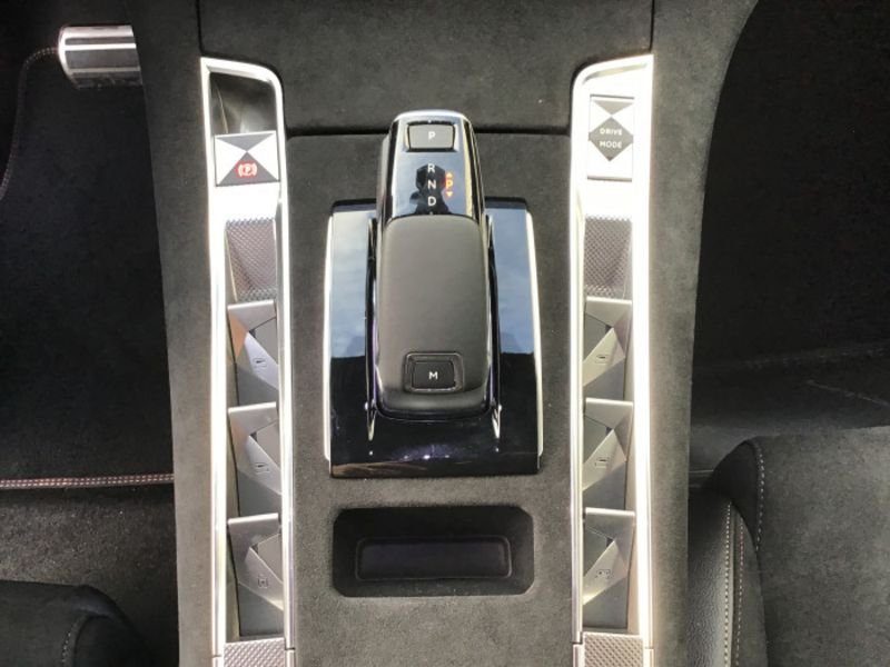 DS DS 7 BlueHDi 130 EAT8 Performance Line