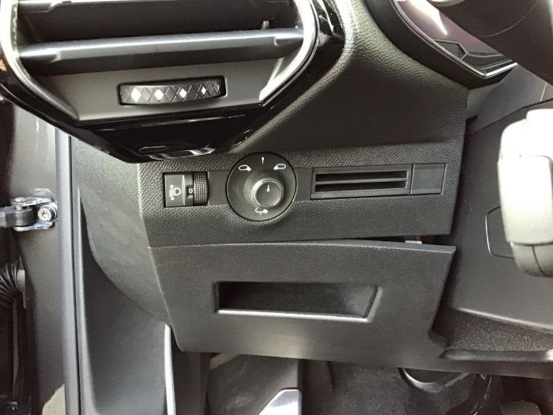 DS DS 7 BlueHDi 130 EAT8 Performance Line