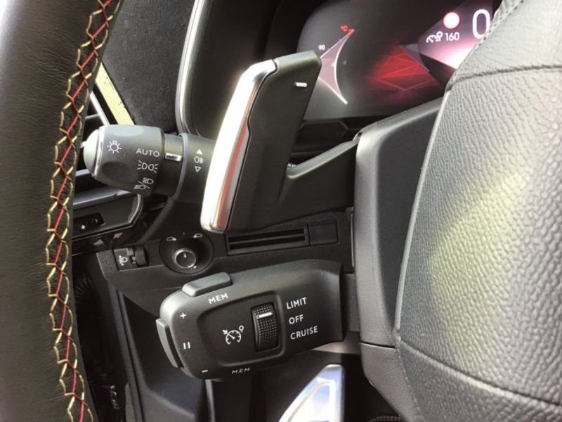 DS DS 7 BlueHDi 130 EAT8 Performance Line