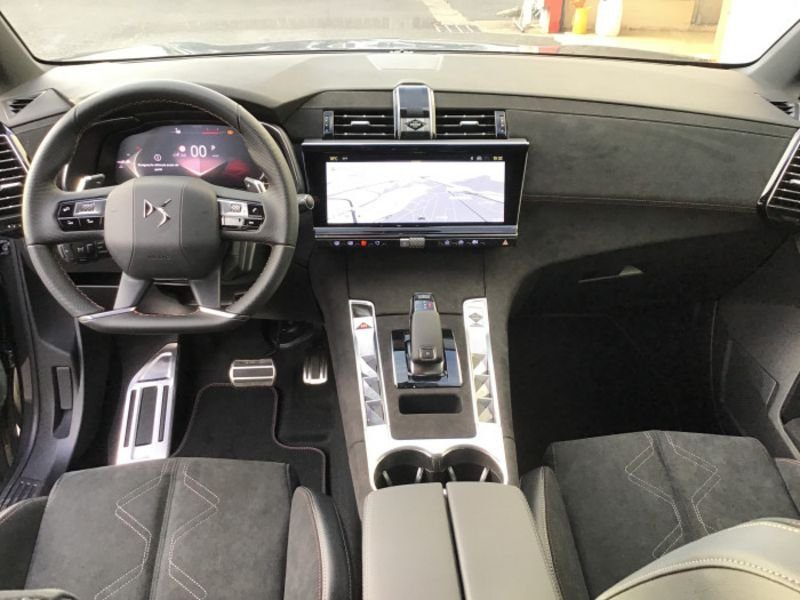 DS DS 7 BlueHDi 130 EAT8 Performance Line