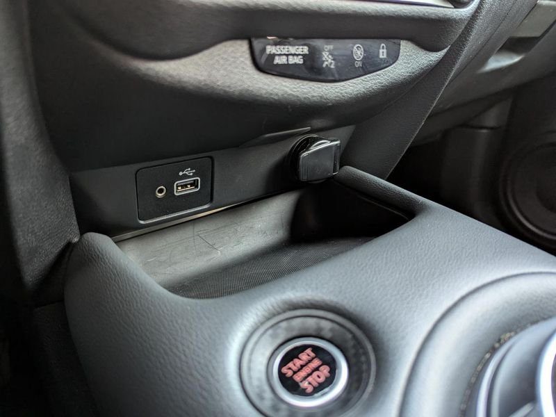 Nissan Juke 1.0 DIG-T - 114 Stop/Start 2021 II N-Connecta