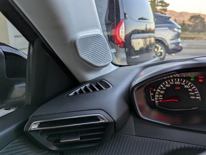 Peugeot 208 1.5 BlueHDi S&S - 100 II BERLINE Active Pack