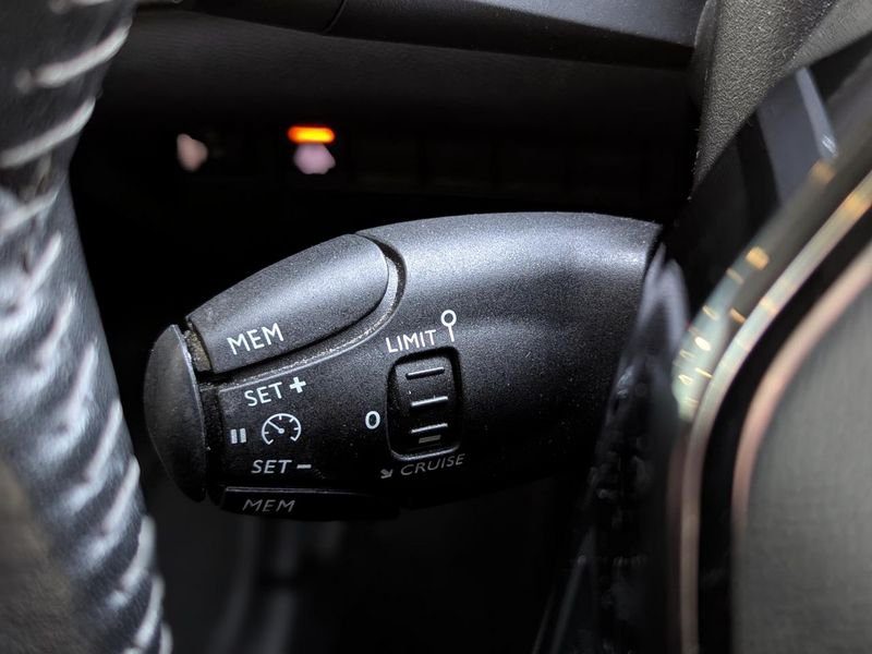 Peugeot 208 1.5 BlueHDi S&S - 100 II BERLINE Active Pack