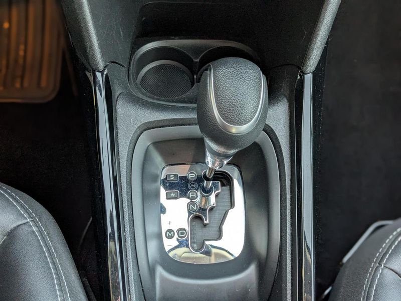 Peugeot 2008 1.5 BlueHDi S&S - 120 BV EAT6 Allure Business