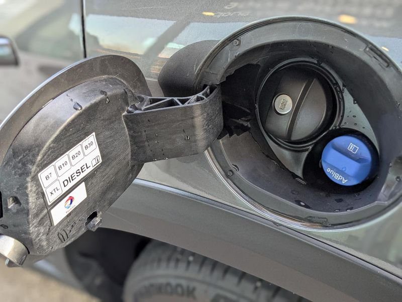 Peugeot 2008 1.5 BlueHDi S&S - 120 BV EAT6 Allure Business