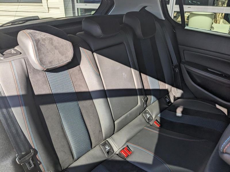 Peugeot 308 1.5 BlueHDi S&S - 130 BV EAT8 II BERLINE Tech Edition