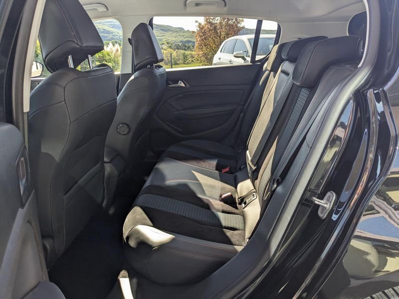 Peugeot 308 1.5 BlueHDi S&S - 130 BV EAT8 II BERLINE Tech Edition