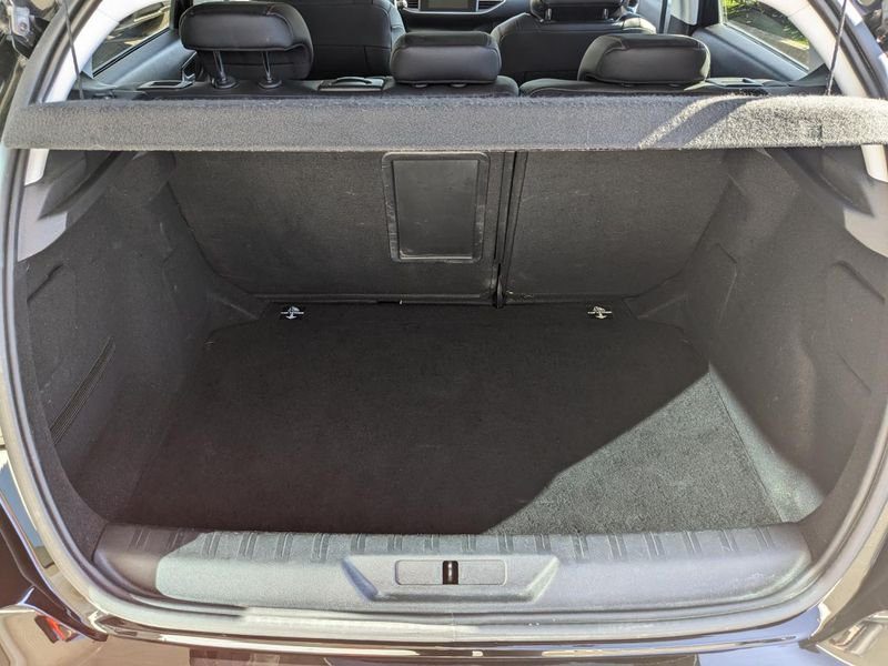 Peugeot 308 1.5 BlueHDi S&S - 130 BV EAT8 II BERLINE Tech Edition