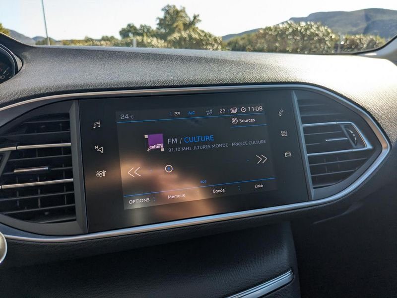 Peugeot 308 1.5 BlueHDi S&S - 130 BV EAT8 II BERLINE Tech Edition