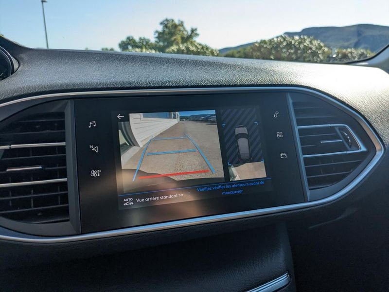 Peugeot 308 1.5 BlueHDi S&S - 130 BV EAT8 II BERLINE Tech Edition