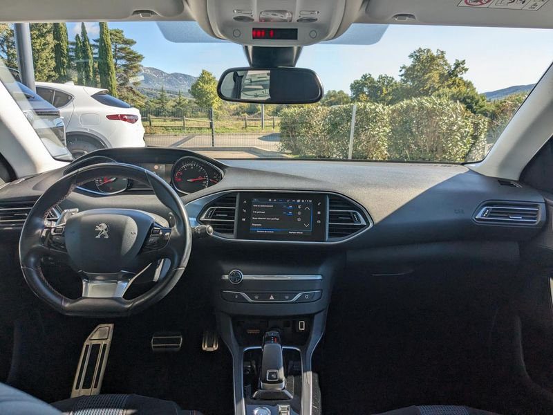 Peugeot 308 1.5 BlueHDi S&S - 130 BV EAT8 II BERLINE Tech Edition
