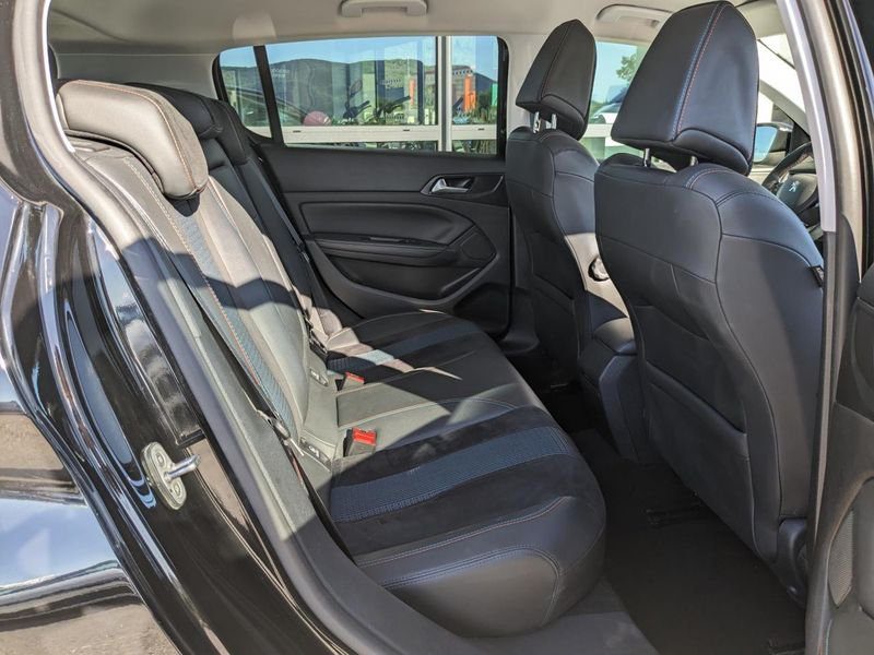 Peugeot 308 1.5 BlueHDi S&S - 130 BV EAT8 II BERLINE Tech Edition