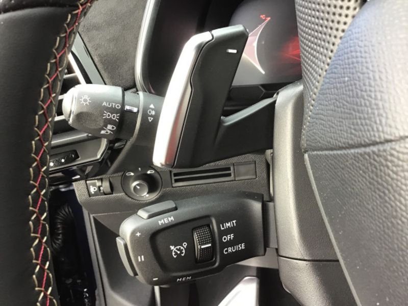 DS DS 7 BlueHDi 130 EAT8 Performance Line