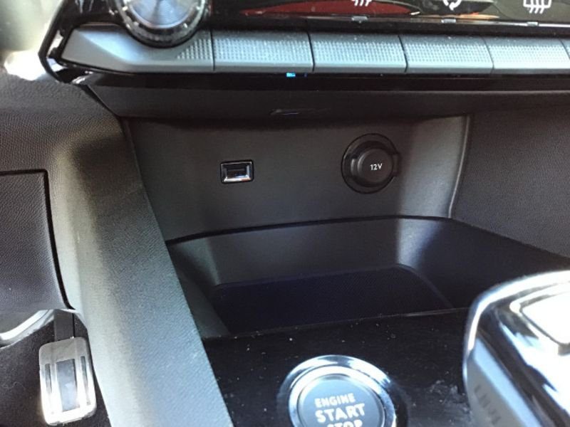 Peugeot 3008 BlueHDi 130ch S&S EAT8 GT