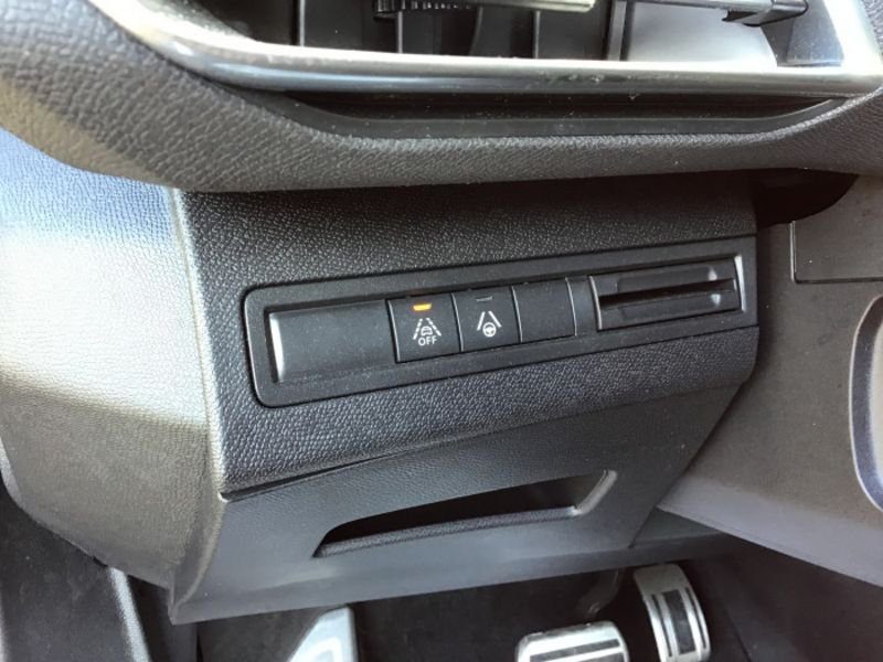 Peugeot 3008 BlueHDi 130ch S&S EAT8 GT