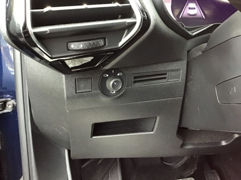 DS DS 7 BlueHDi 130 EAT8 Rivoli