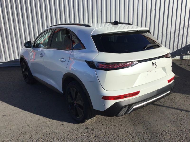 DS DS 7 BlueHDi 130 EAT8 Performance Line +