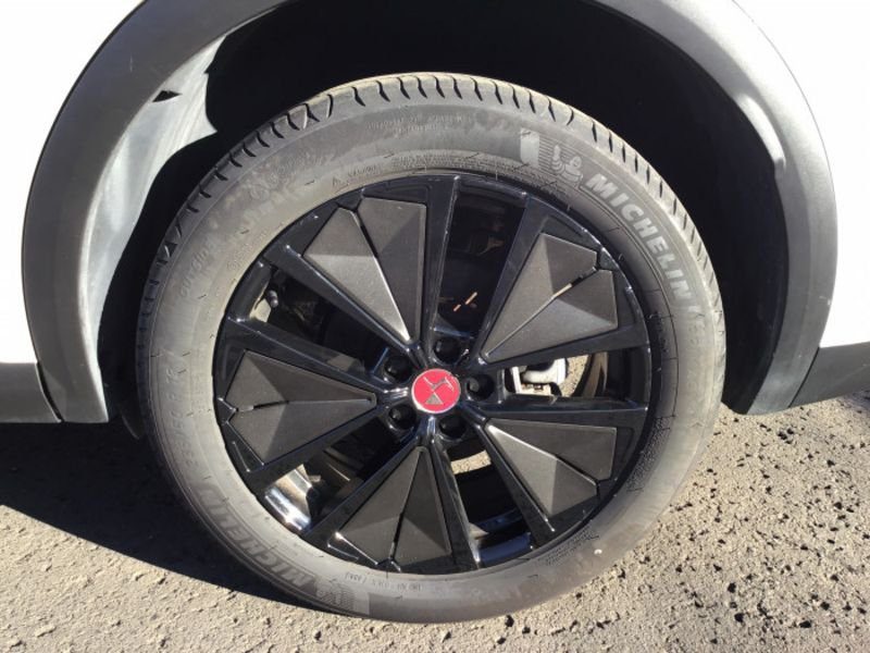 DS DS 7 BlueHDi 130 EAT8 Performance Line +