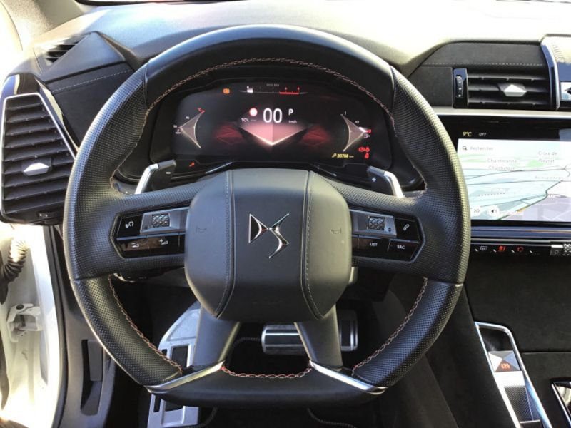 DS DS 7 BlueHDi 130 EAT8 Performance Line +