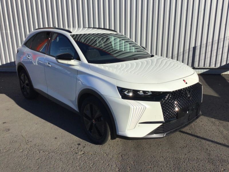 DS DS 7 BlueHDi 130 EAT8 Performance Line +