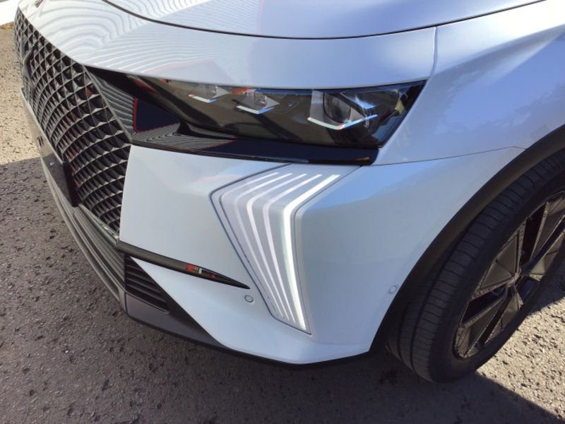 DS DS 7 BlueHDi 130 EAT8 Performance Line +