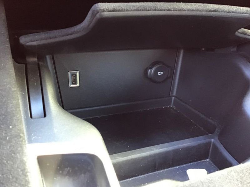 DS DS 7 BlueHDi 130 EAT8 Performance Line +