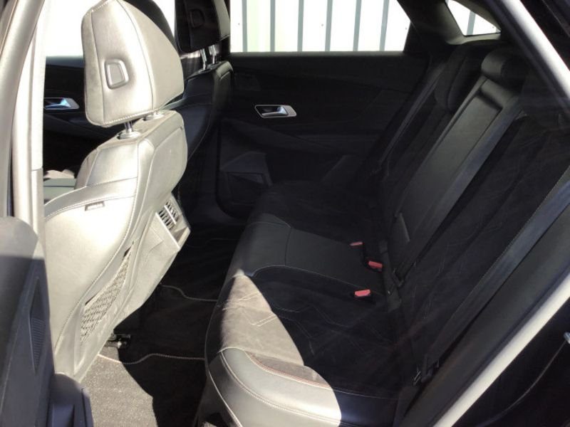 DS DS 7 BlueHDi 130 EAT8 Performance Line +