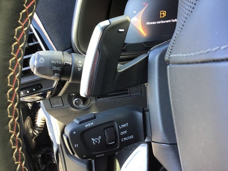 DS DS 7 BlueHDi 130 EAT8 Performance Line +