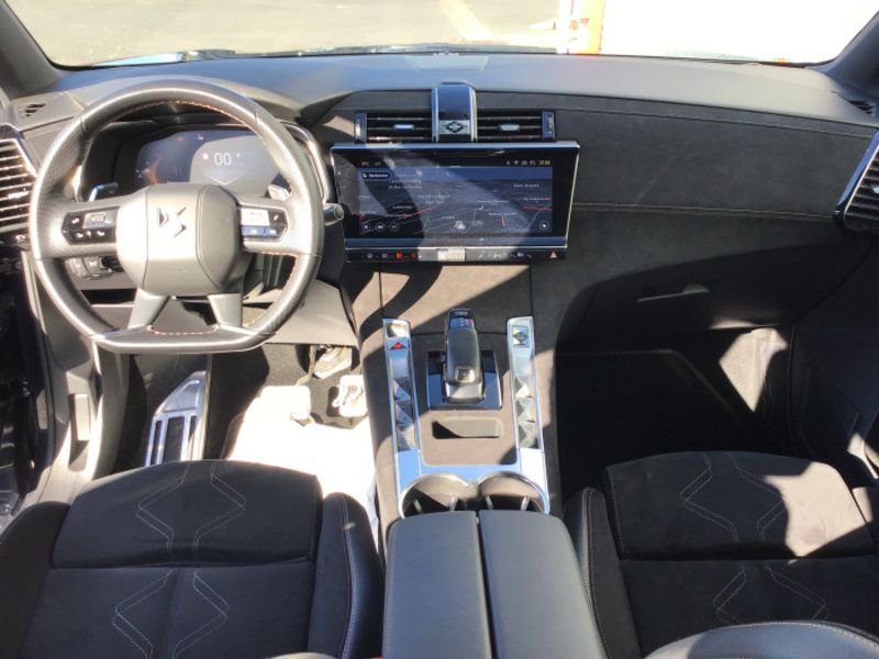 DS DS 7 BlueHDi 130 EAT8 Performance Line +