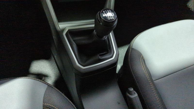 Dacia Jogger 1.0 tce 110cv bvm6 7pl extreme + angles morts + sieges chauffants