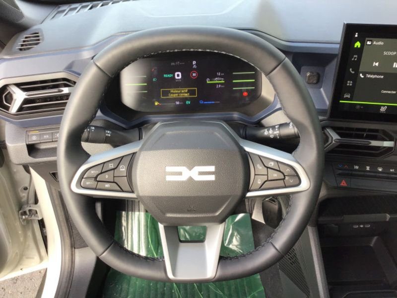 Dacia Duster Hybrid 140 4x2 Expression