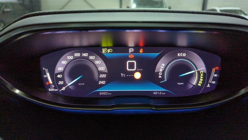 Peugeot 3008 Hybrid 136 e-dcs6 allure pack + park assist + camera 360
