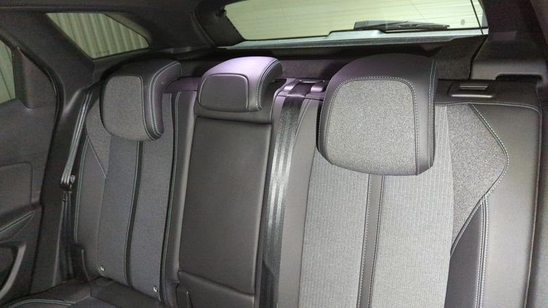 Peugeot 3008 Hybrid 136 e-dcs6 allure pack + park assist + camera 360