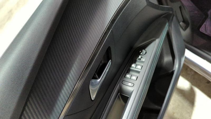 Peugeot 3008 Hybrid 136 e-dcs6 allure pack