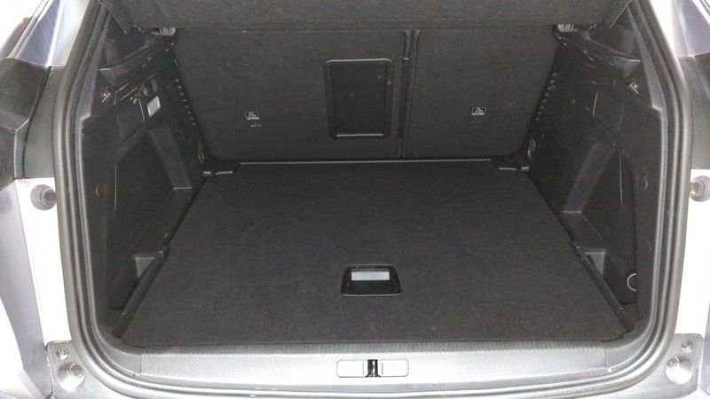 Peugeot 3008 Hybrid 136 e-dcs6 allure pack