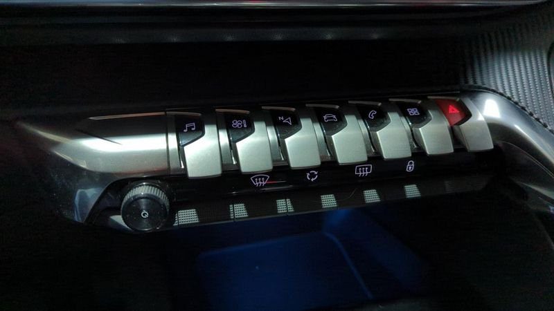 Peugeot 3008 Hybrid 136 e-dcs6 allure pack