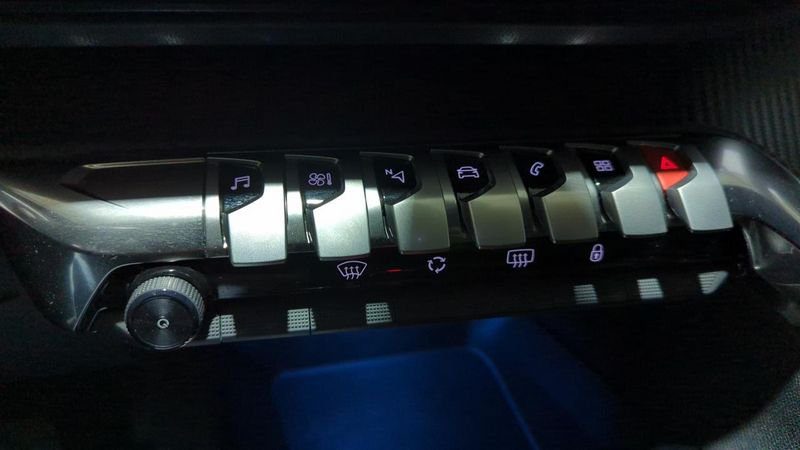 Peugeot 3008 Hybrid 136 e-dcs6 allure pack