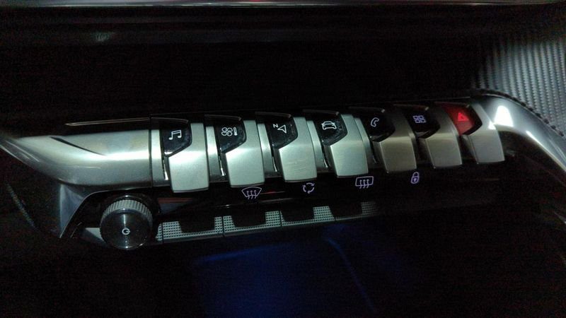 Peugeot 3008 Hybrid 136 e-dcs6 allure pack