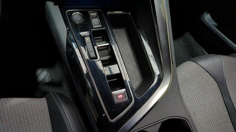 Peugeot 3008 Hybrid 136 e-dcs6 allure pack