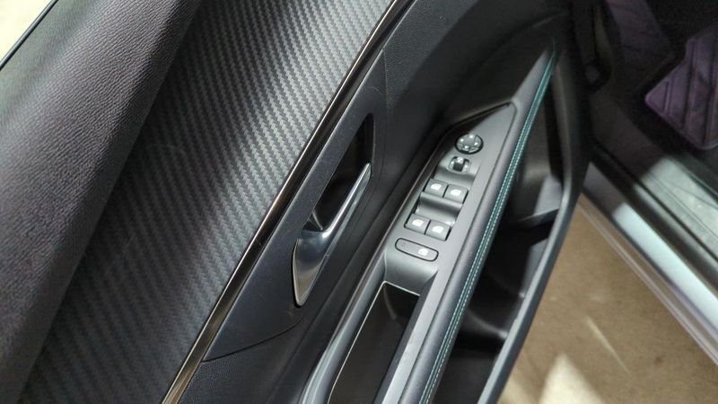 Peugeot 3008 Hybrid 136 e-dcs6 allure pack