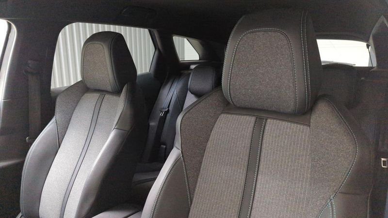 Peugeot 3008 Hybrid 136 e-dcs6 allure pack